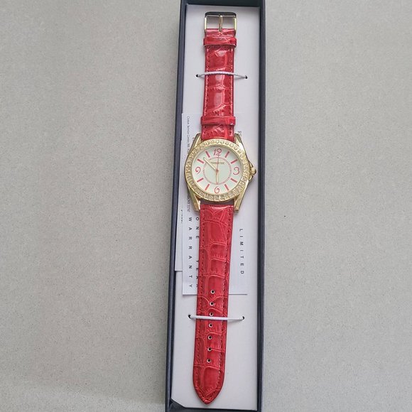 NWT Red Manhattan Watch - Picture 3 of 11